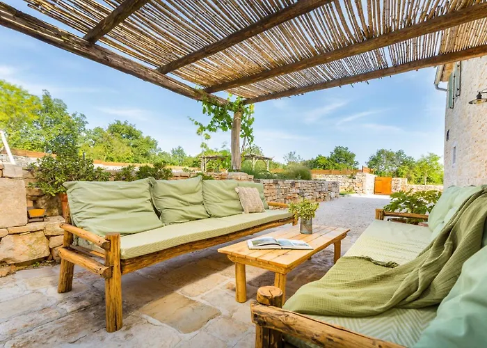 Villa Marion Radovani